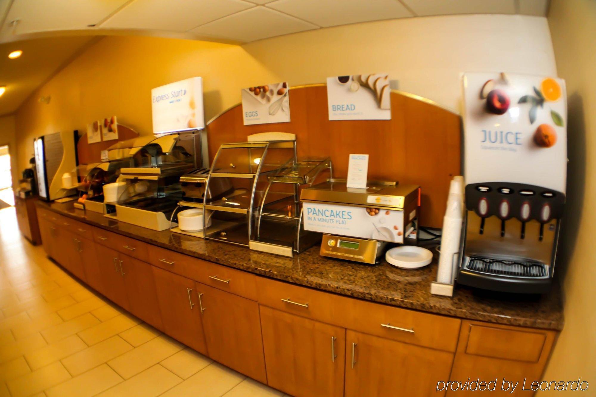 Holiday Inn Express & Suites Indianapolis North - Carmel By Ihg Exterior foto